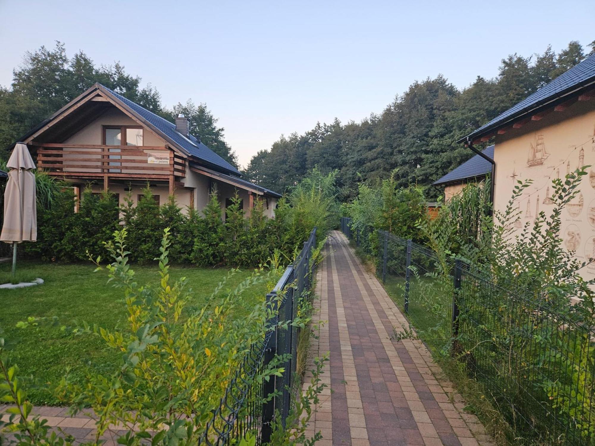 Osada Cztery Pory Roku - Dom Jesien Villa Kopalino Exterior photo